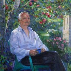 Портрет мужчины в саду